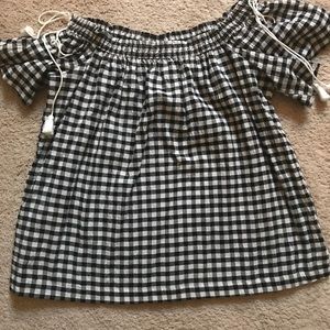 Loft off the shoulder top. Size Medium petite.